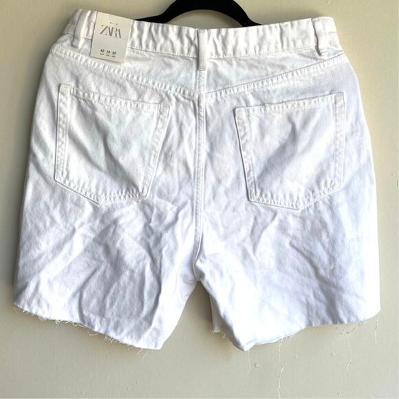 Zara White Distressed Ripped High Rise Shorts Size 10 NWT $45 - Picture 2 of 6